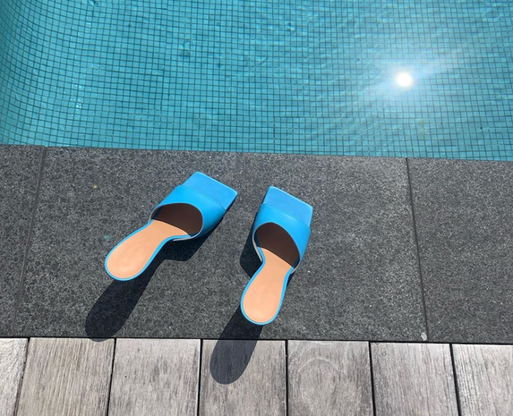 Look for Less: Elsa Hosk’s Sky Blue Bottega Veneta Sandals