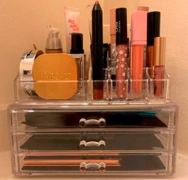 Tips for Organizing Your Makeup and Skincare Collection Tips for Organizing Your Makeup and Skincare Collection
