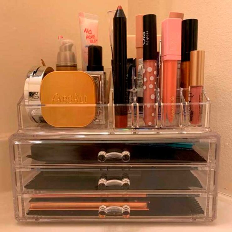 Tips for Organizing Your Makeup and Skincare Collection