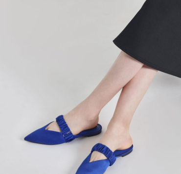 10 Ways to Incorporate Classic Blue in Your Outfits 10 Ways to Incorporate Classic Blue in Your Outfits