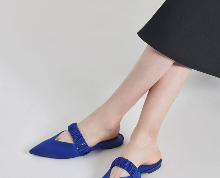 10 Ways to Incorporate Classic Blue in Your Outfits