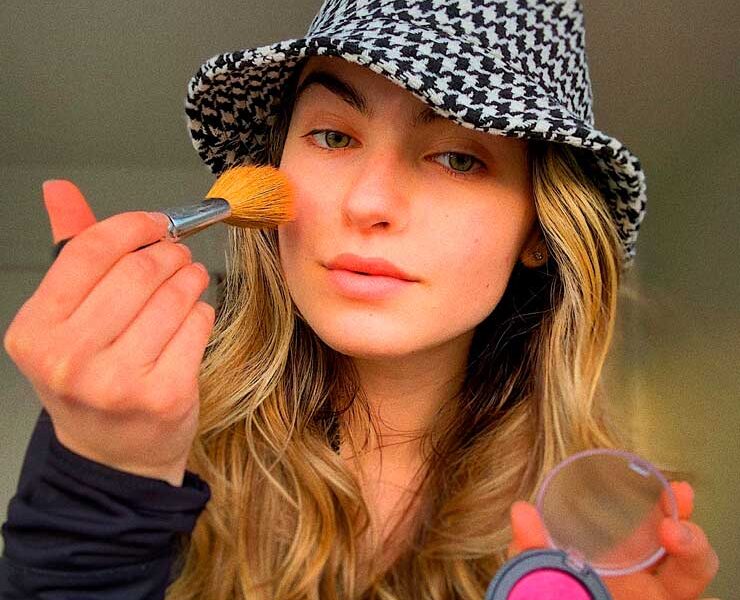 3 Products for Mastering the Natural Makeup Look