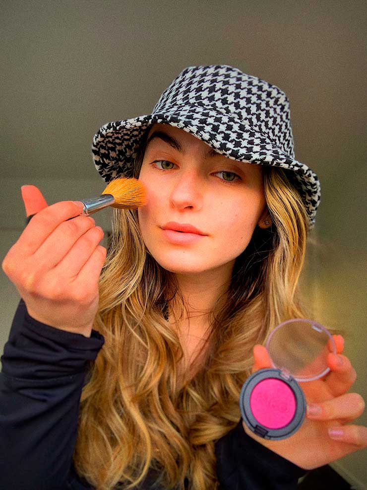 3 Products for Mastering the Natural Makeup Look 3 Products for Mastering the Natural Makeup Look