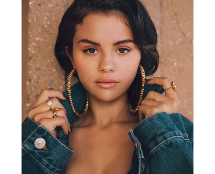 Look for Less: Selena Gomez’s Allure Photoshoot Denim Jacket Look
