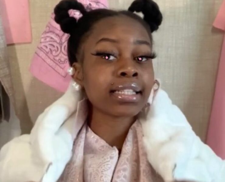 Hair Tutorial: Curvy Hair Bun! Hair Tutorial: Curvy Hair Bun!