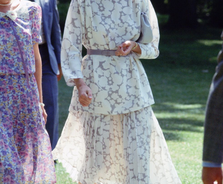 The Best Looks Worn By Princess Diana