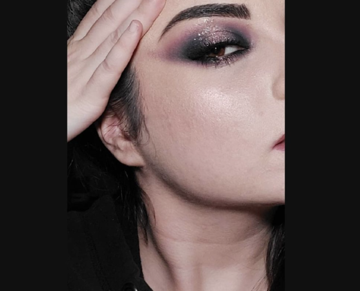 #GRWM: Pink Glitter Halo Smokey Eye