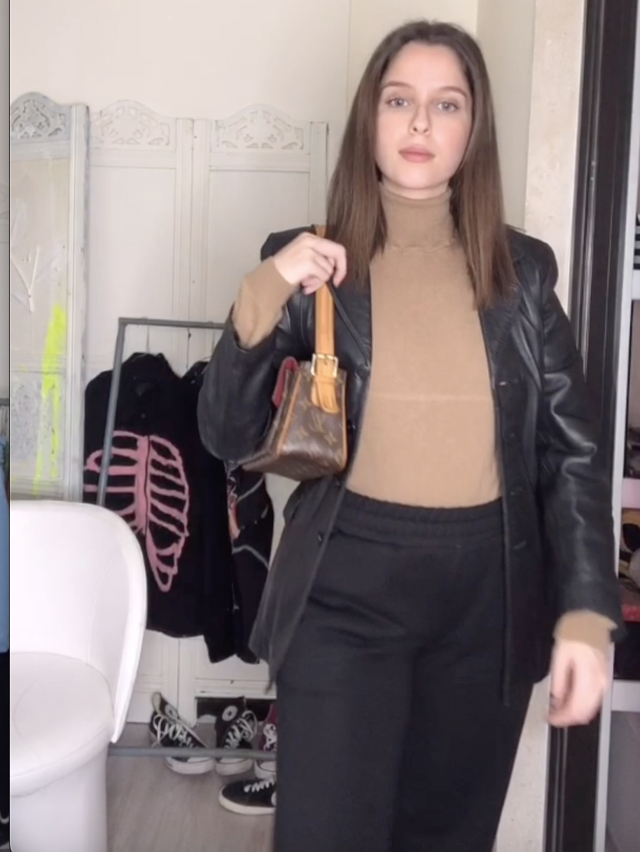 #OOTD: 3 Ways to Style Black Sweatpants #OOTD: 3 Ways to Style Black Sweatpants