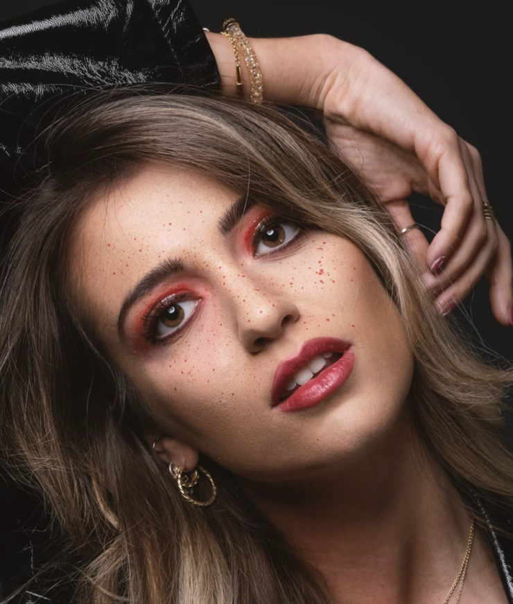 #MOTD: A Touch of Red