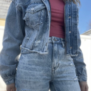 Obsessed with Mom Jeans #OOTD