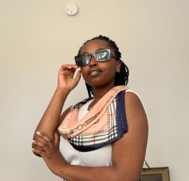 Wardrobe Essentials: Scarves Wardrobe Essentials: Scarves