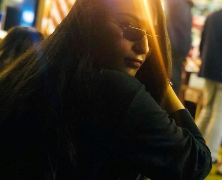 Maryam’s Chic Sunglasses