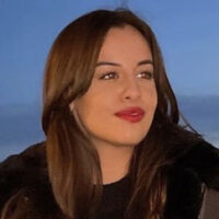 Adriana Velazquez