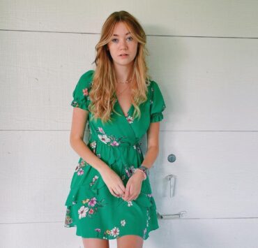 Dressing Up Like Barbie in the Summer