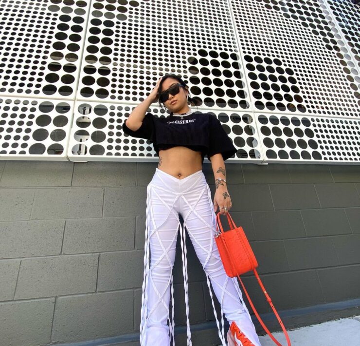 Criss Cross Trousers: Hottest Trends