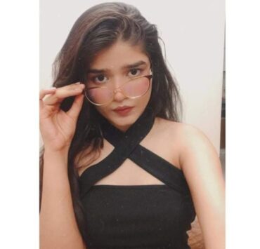 The Ultimate Black Top