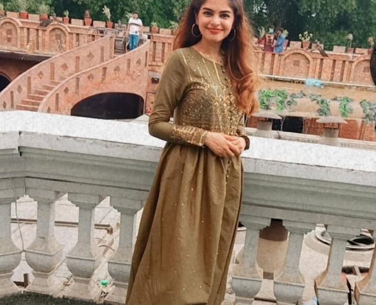 Arisha’s Rich Earthy Look