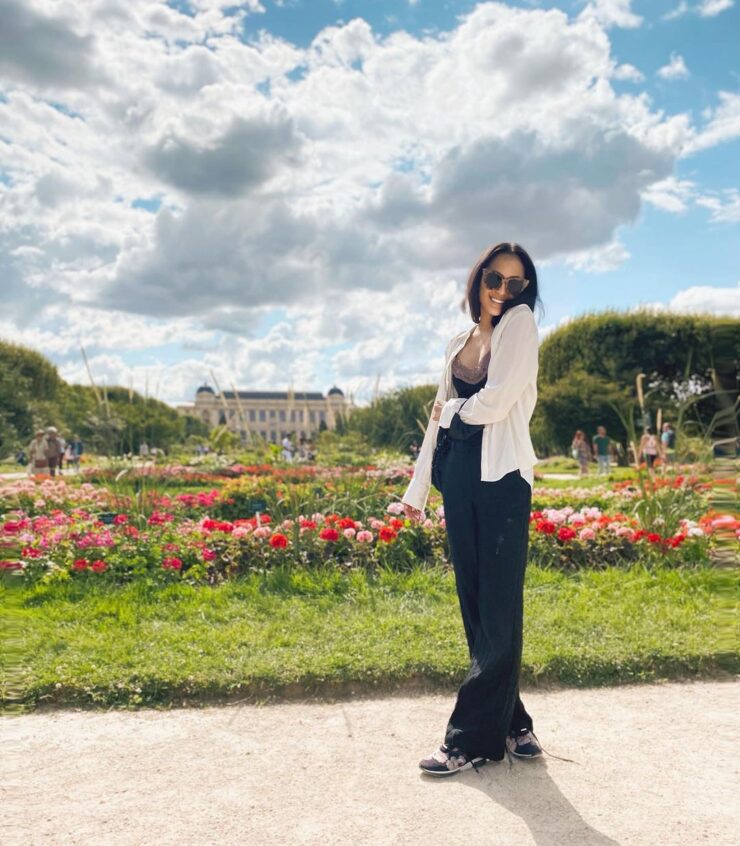  It’s Black And White