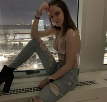 Chic Ripped Jeans Chic Ripped Jeans