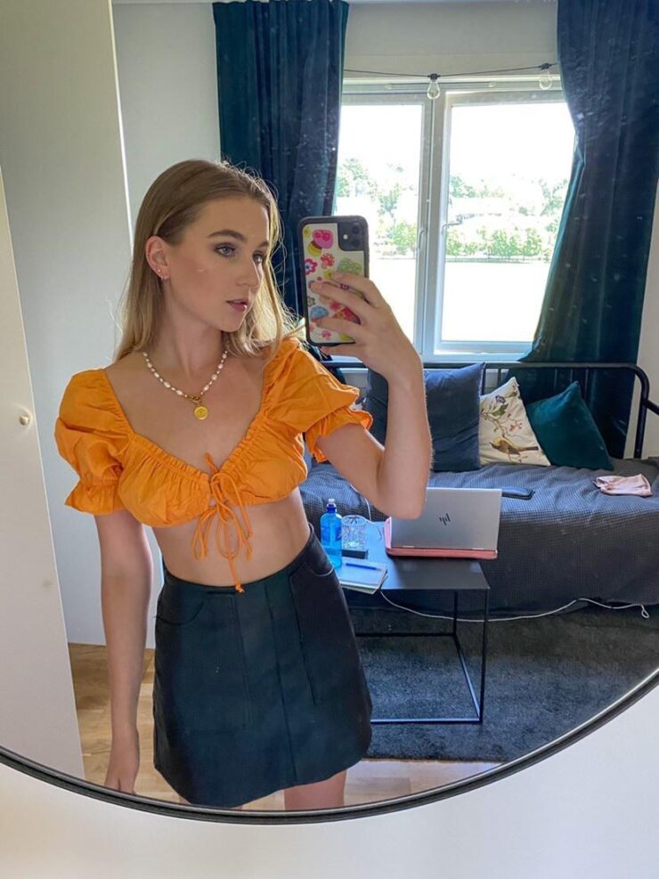 Styling That Big Beautiful Necklace