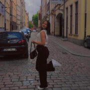 Here’s How To Wear Straight Pants