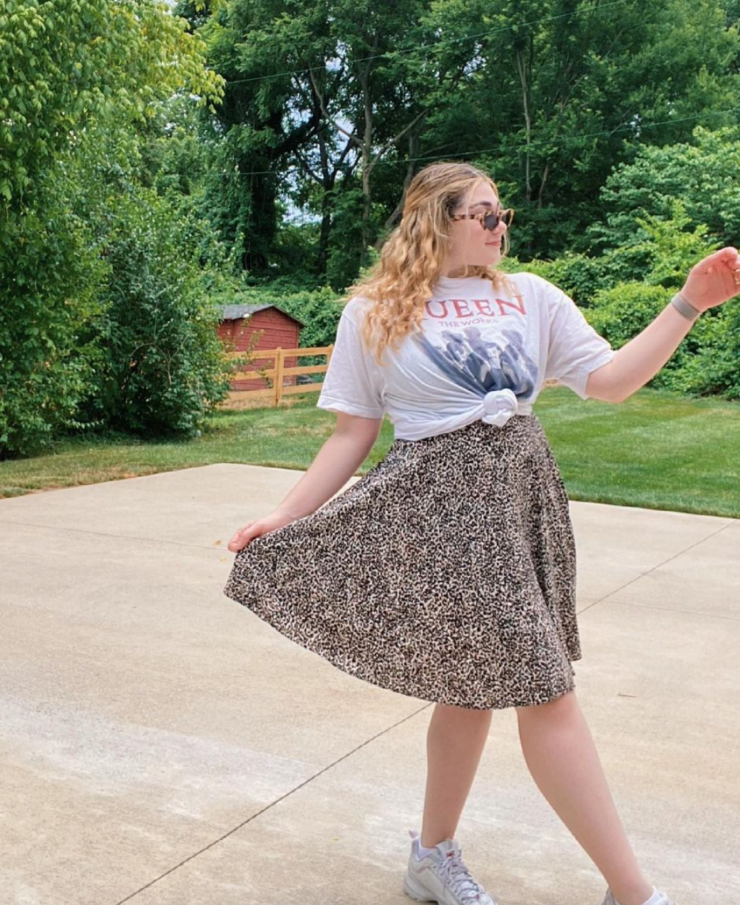 Graphic Tees and Midi Skirts #OOTD