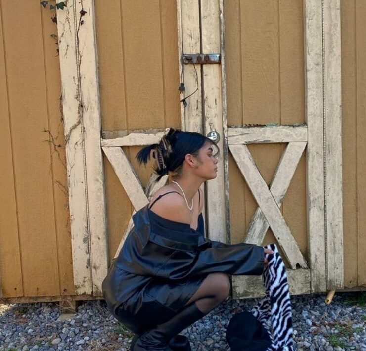 Ana Medina’s All-Black Look