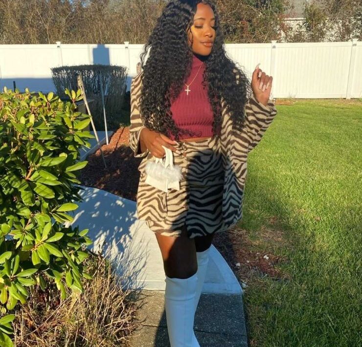 A Statement Making Look