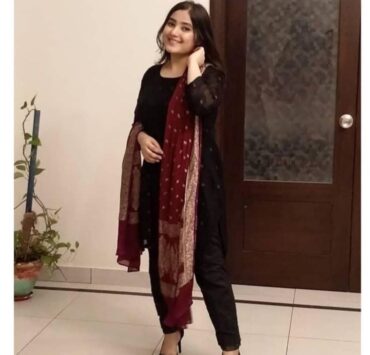 Javeria’s All Black Look Javeria’s All Black Look