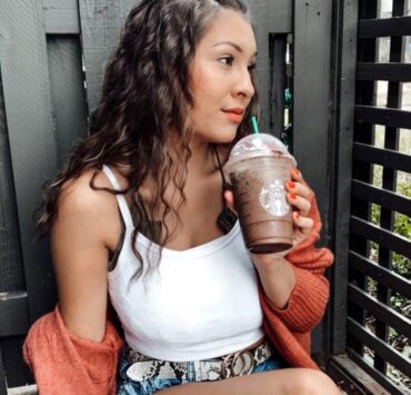 Chic White Top Look Chic White Top Look