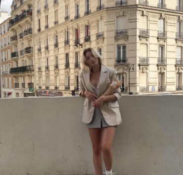 Soft Tones, Strong Look Soft Tones, Strong Look