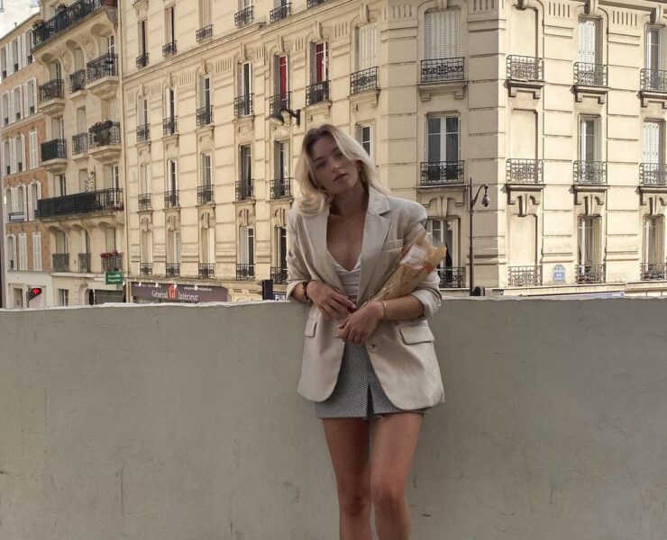 Soft Tones, Strong Look