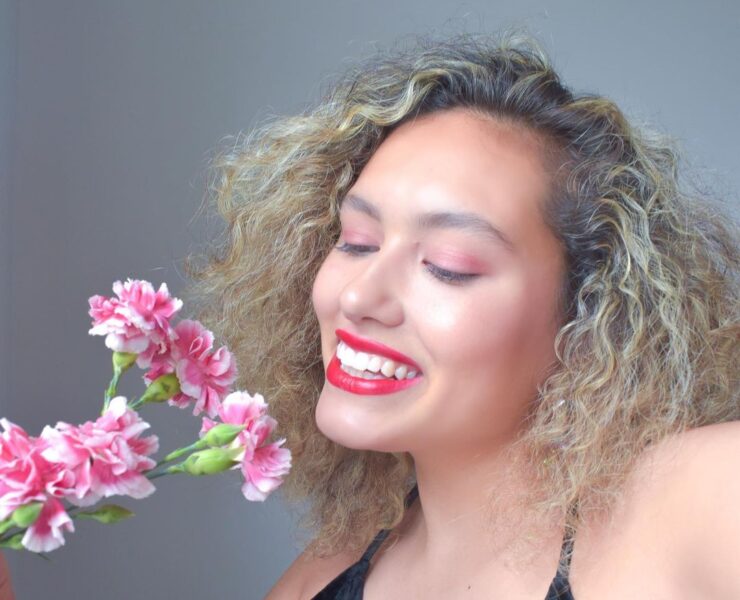 A Perfect Way To Wear Red Lips