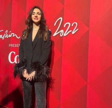 How To Attend Fashion Week as a Volunteer How To Attend Fashion Week as a Volunteer