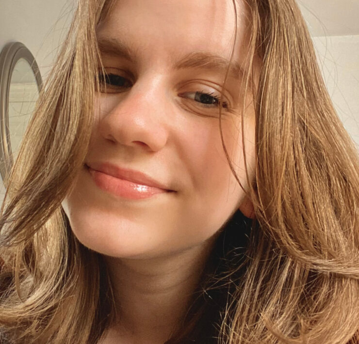 How To Get the Perfect 90s Blowout at Home Using the Revlon One-Step Volumizer Brush