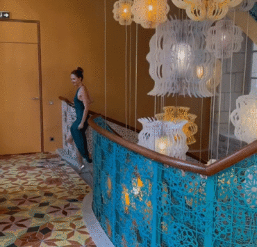 Yes, I’m That Girl Who Color-Coordinates Her Outfits With the Hotels I Stay At 🤷‍♀️