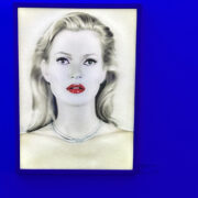 From Queen Elizabeth II to Kate Moss, These Holographic Portraits Are Everywhere – Including Your Wallet