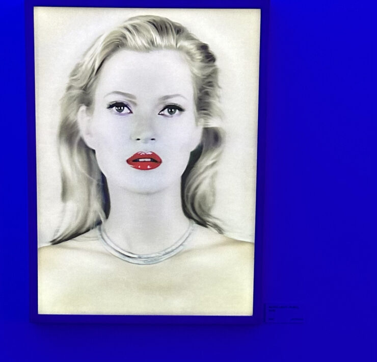 From Queen Elizabeth II to Kate Moss, These Holographic Portraits Are Everywhere – Including Your Wallet