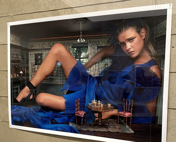 ‘Twas a Wonderland… Annie Leibovitz’s First Major Retrospective Exhibition at the MOP Foundation in Spain